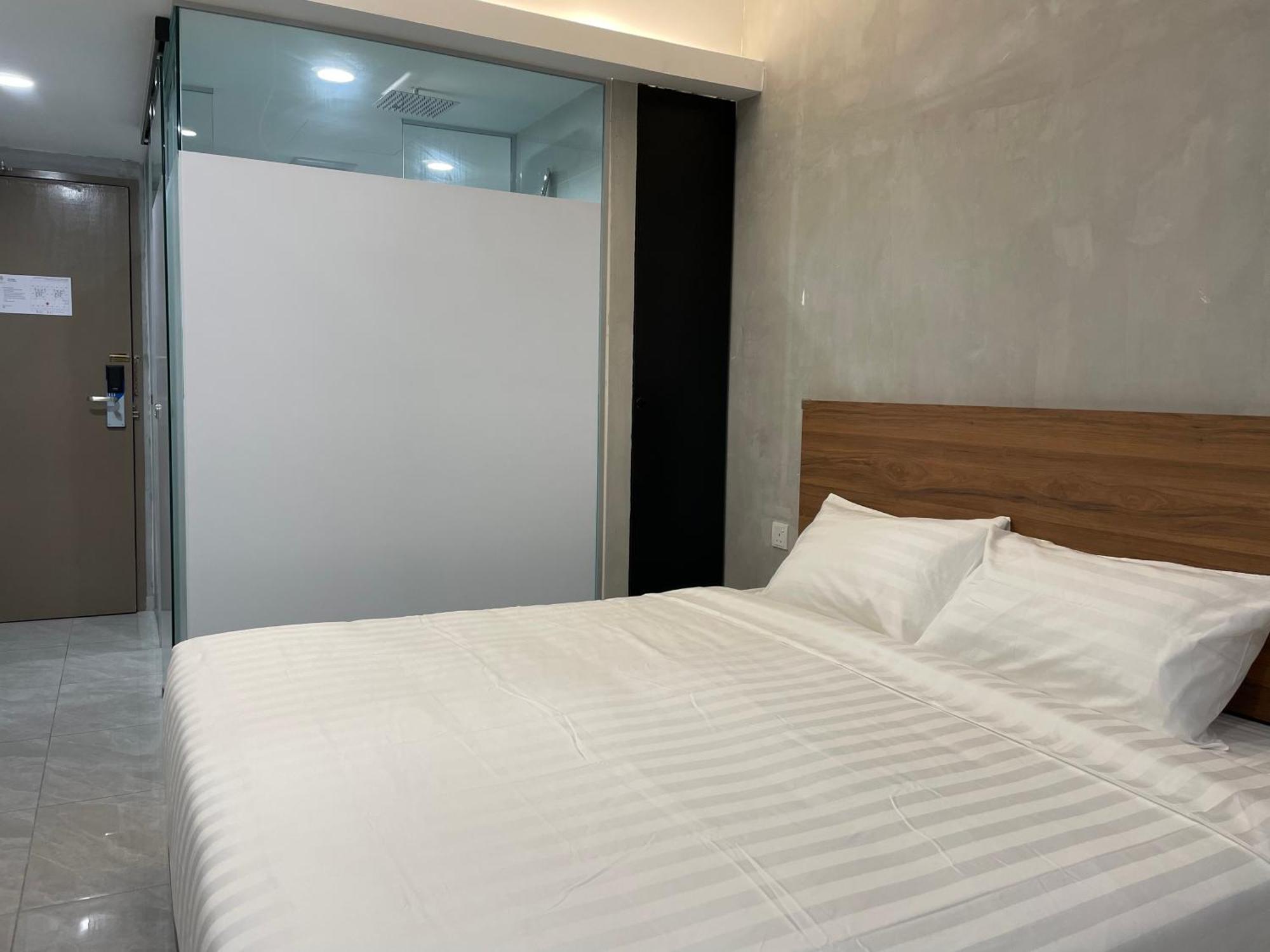 Standard King Room