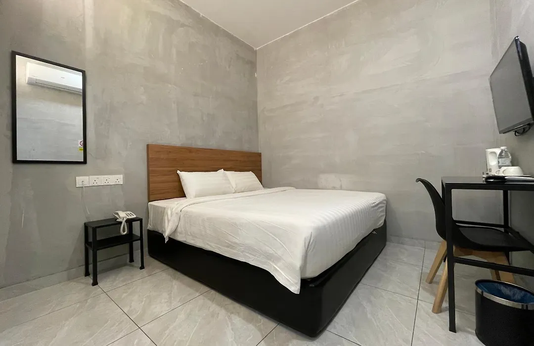Hpy Hotel-1